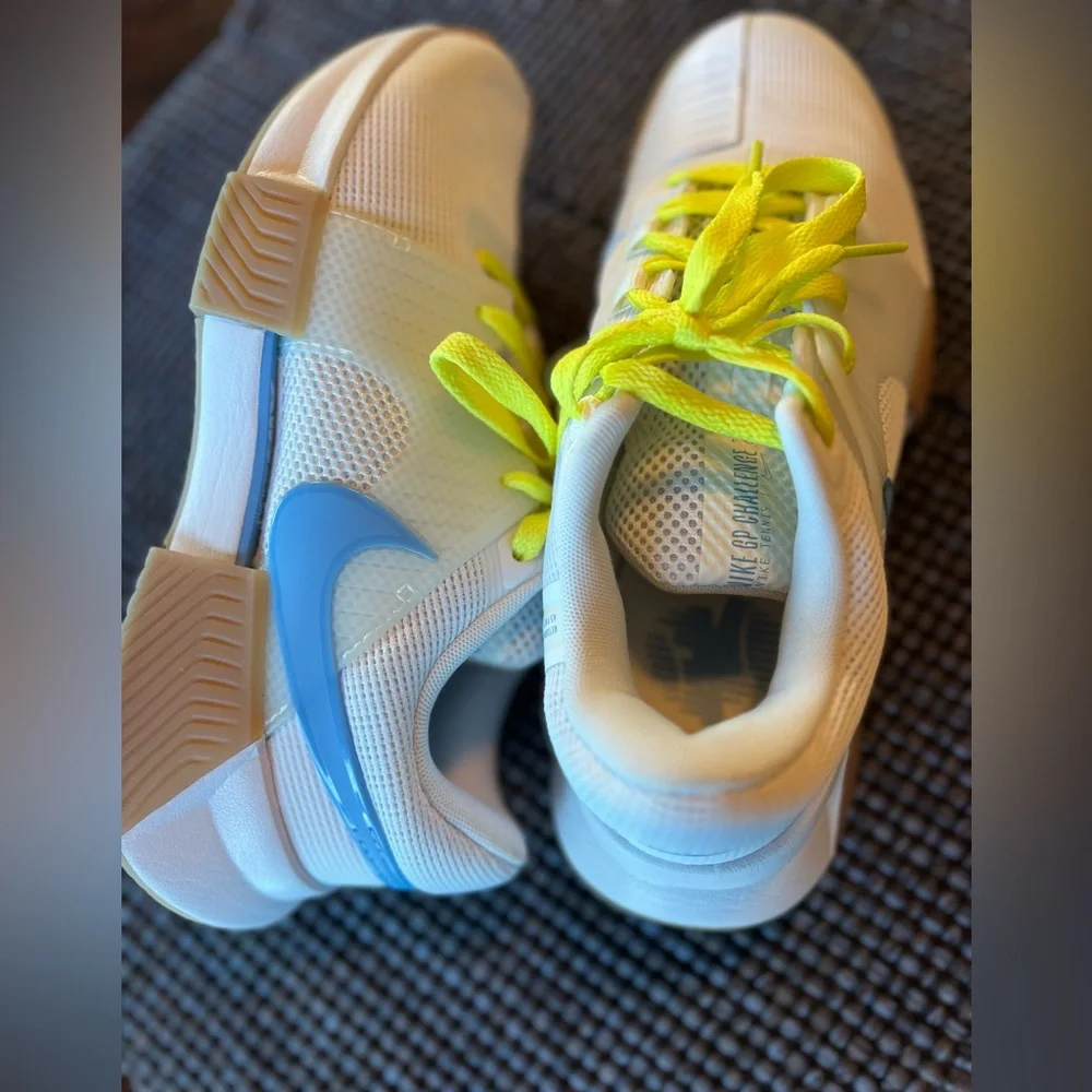 Men’s 6/Women’s 7.5 𝗡𝗜𝗞𝗘 🎾 𝗭𝗼𝗼𝗺 𝗖𝗵𝗮𝗹𝗹𝗲𝗻𝗴𝗲 𝗚𝗣 𝗧𝗲𝗻𝗻𝗶𝘀 𝗦𝗵𝗼𝗲𝘀 - Picture 3 of 14